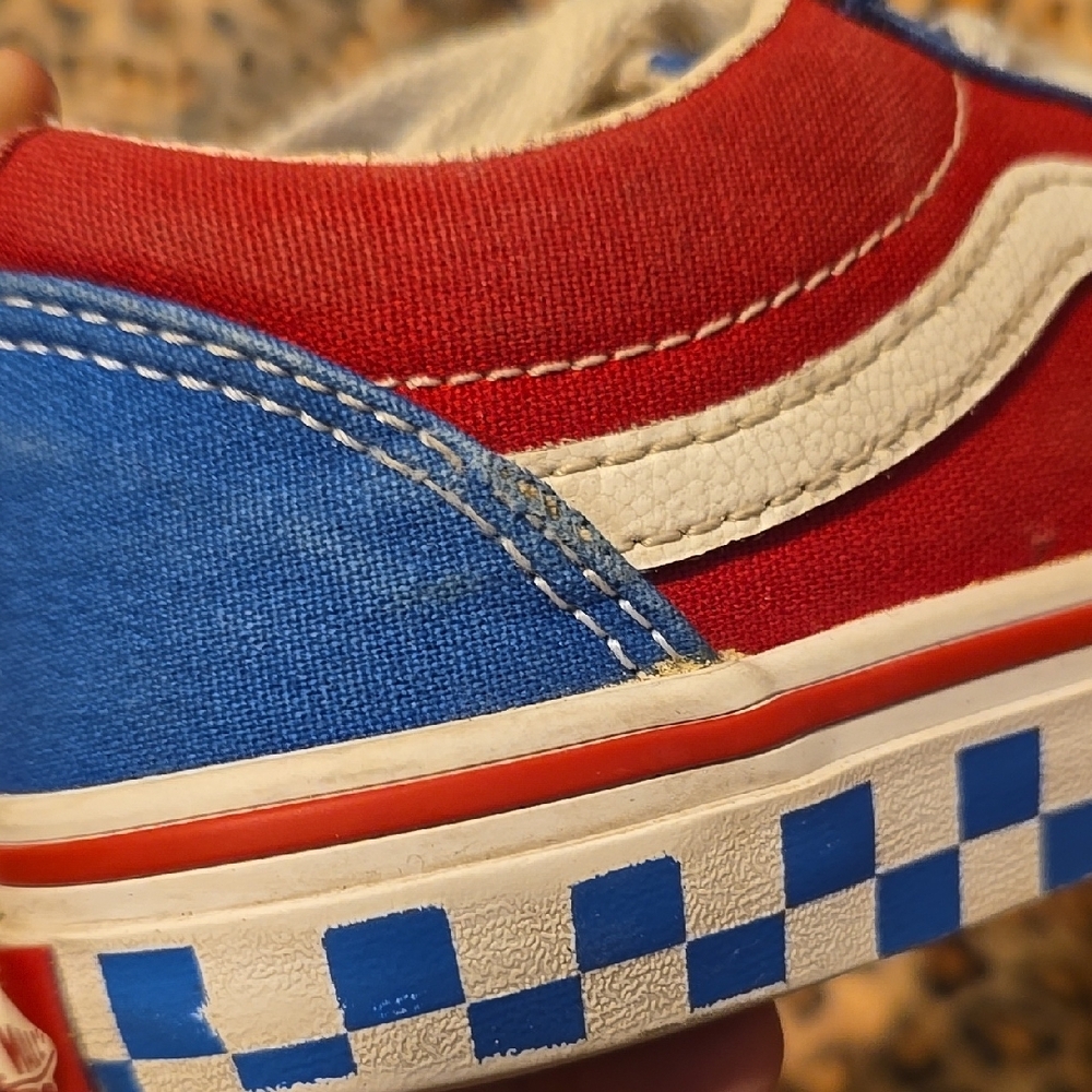 Vans Red and Blue Sneakers with Classic Design - Picture 10 of 11